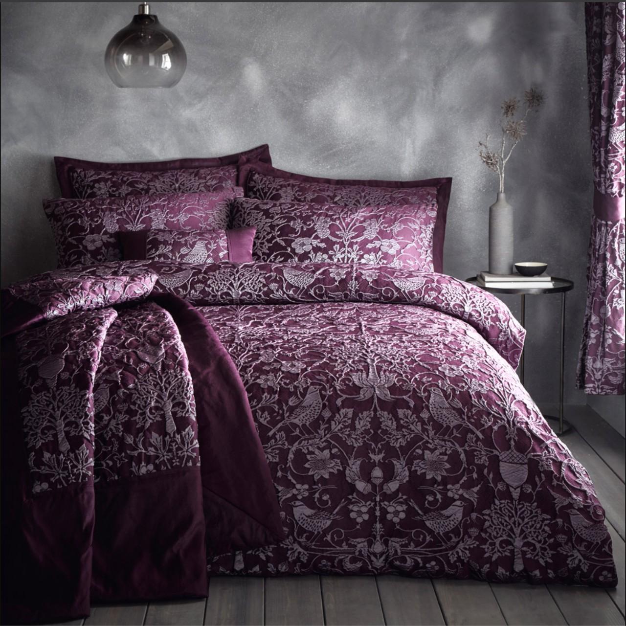 OAK TREE PLUM DUVET SET (SINGLE) explore depopuk... Depop