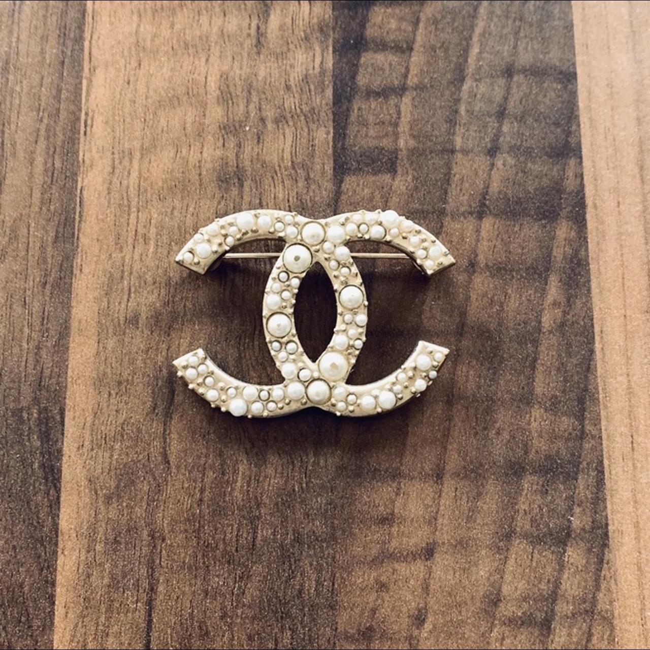 Chanel broach. Large pearls and crystals. Crystal - Depop