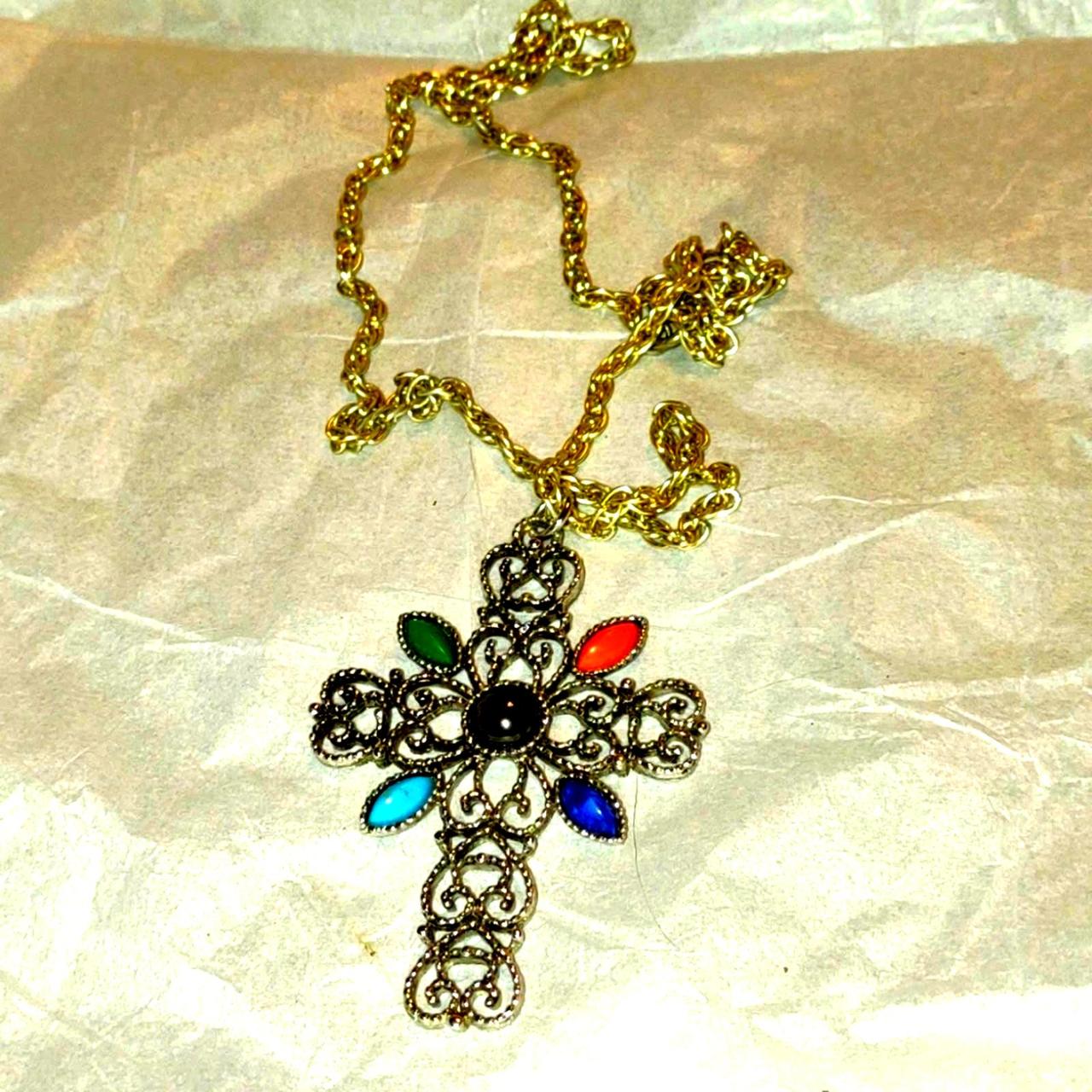 Beautiful Vintage Silver Cross Necklace With Depop