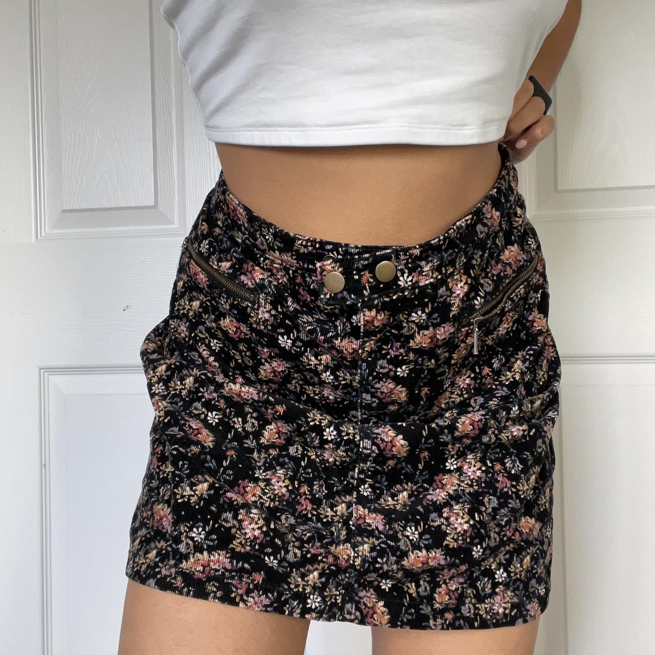 Floral skirt hotsell size 16