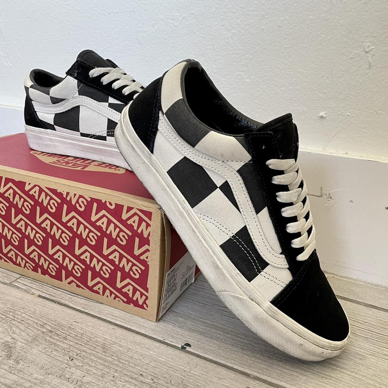 vans oversized checkerboard old skool