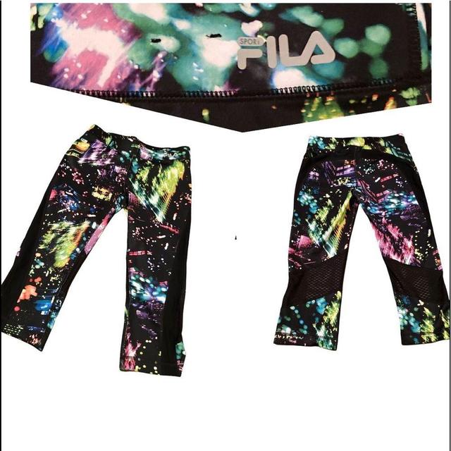 Fila Sport Capri Medium Cropped Workout Sporty - Depop