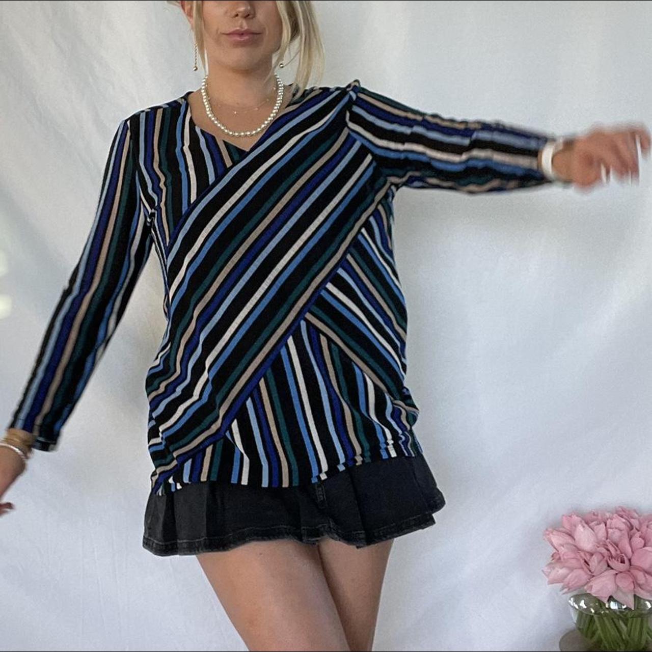 Product Image 1 - #danabuchman blue striped blouse

#large 


Dana