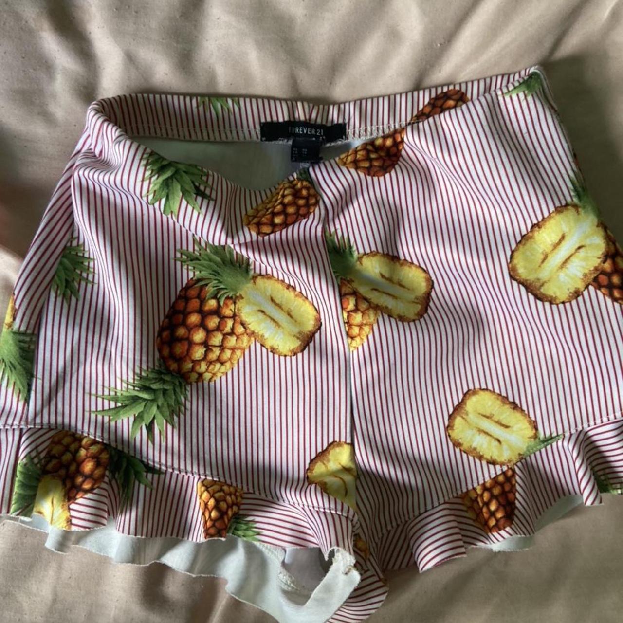 Pineapple shorts sales forever 21