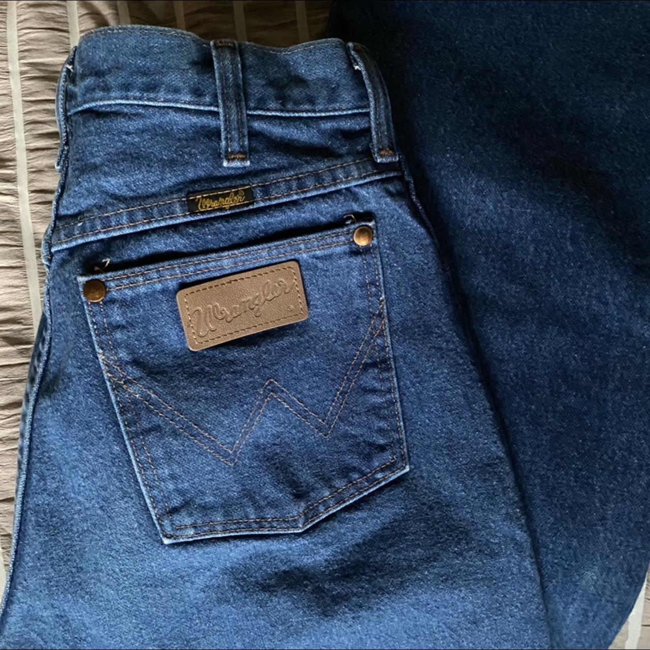 Wrangler Jeans Mom Jean / straight jeans No size... - Depop