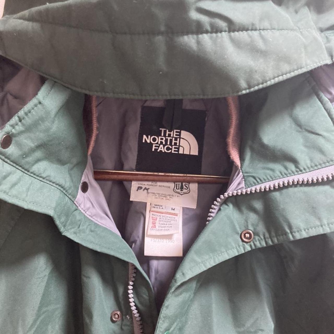 Vintage North Face jacket. Great for any cold... Depop