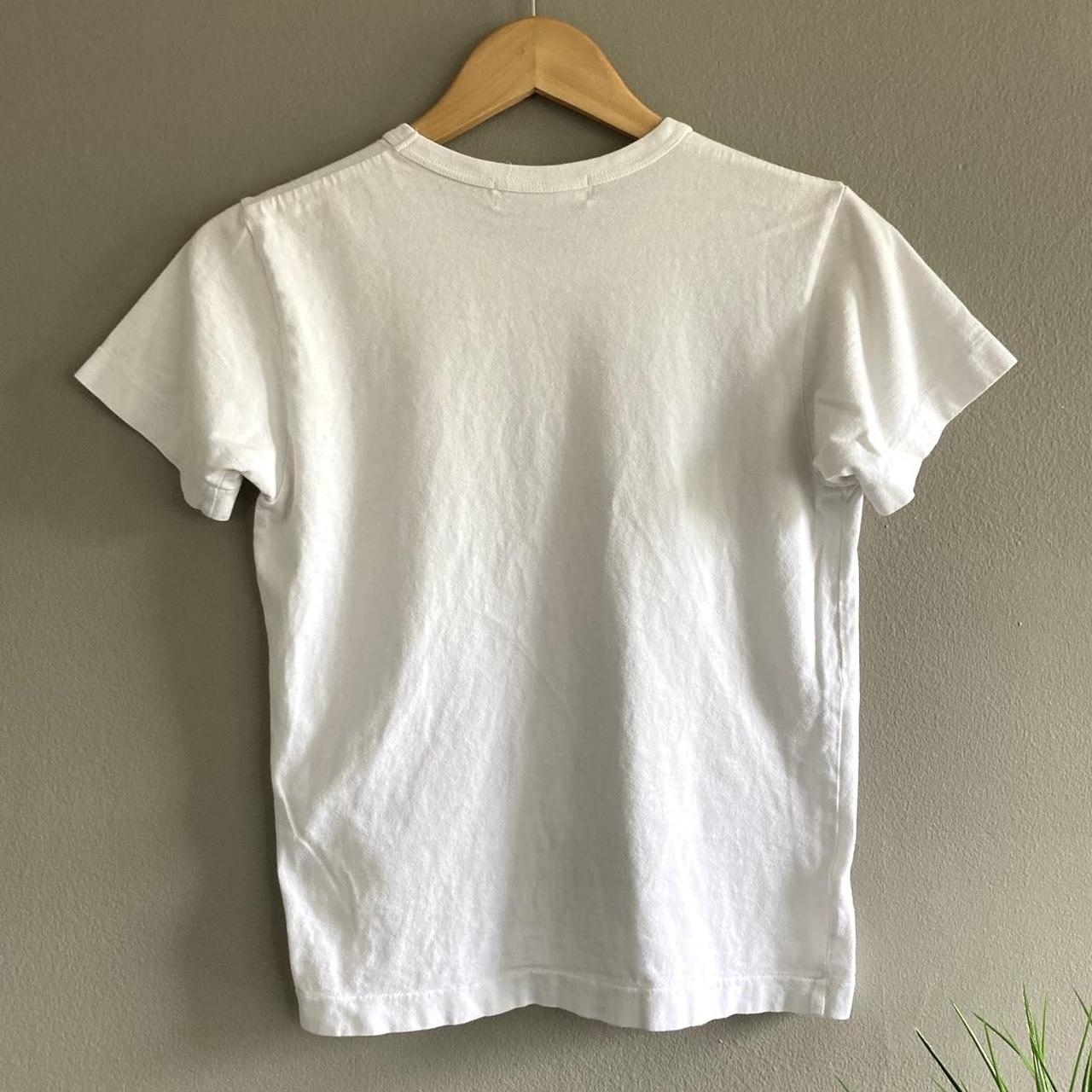 Comme des Garçons Play Women's White and Red T-shirt (2)