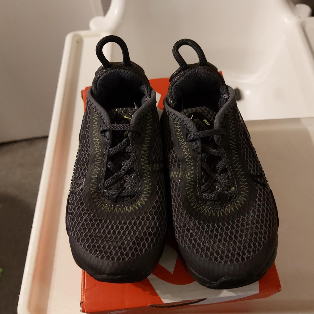 childrens airmax 2090