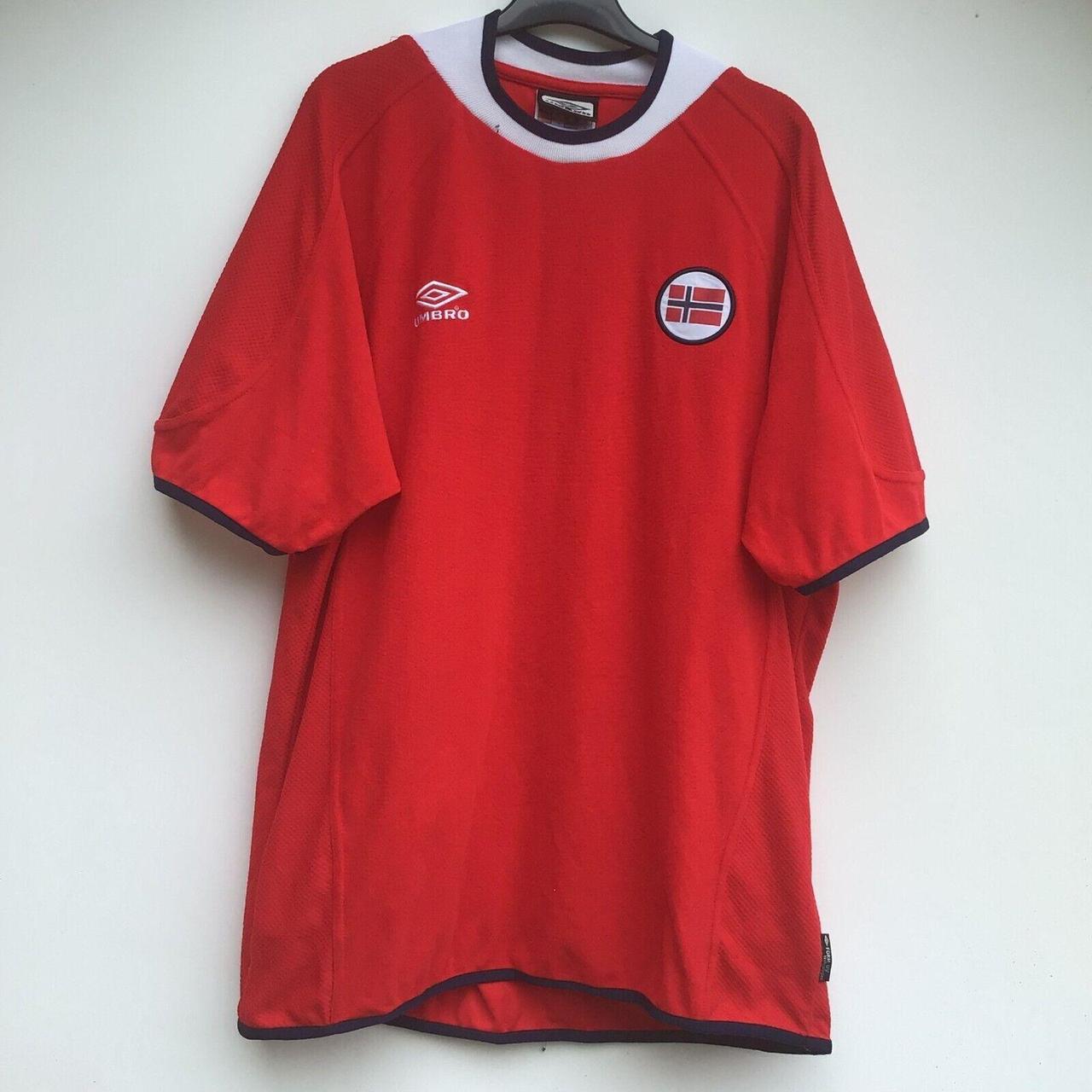 Norway 2000 - 2002 02 Umbro Home Football Shirt |... - Depop