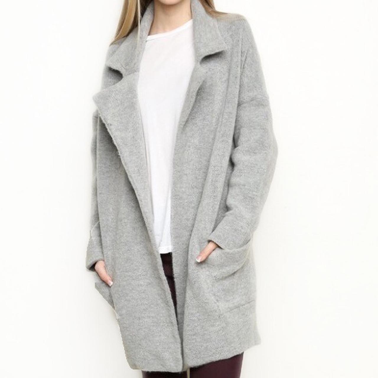 Brandy melville 2025 grey coat