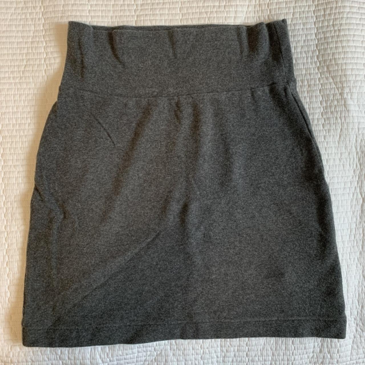 Brandy Melville Women's Grey Skirt | Depop