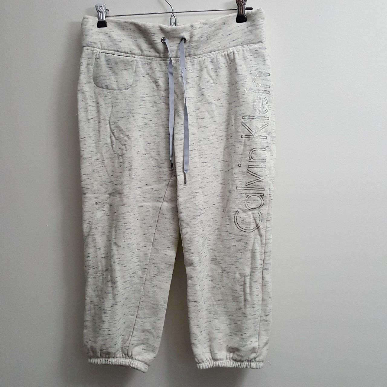 Calvin klein best sale capri sweatpants