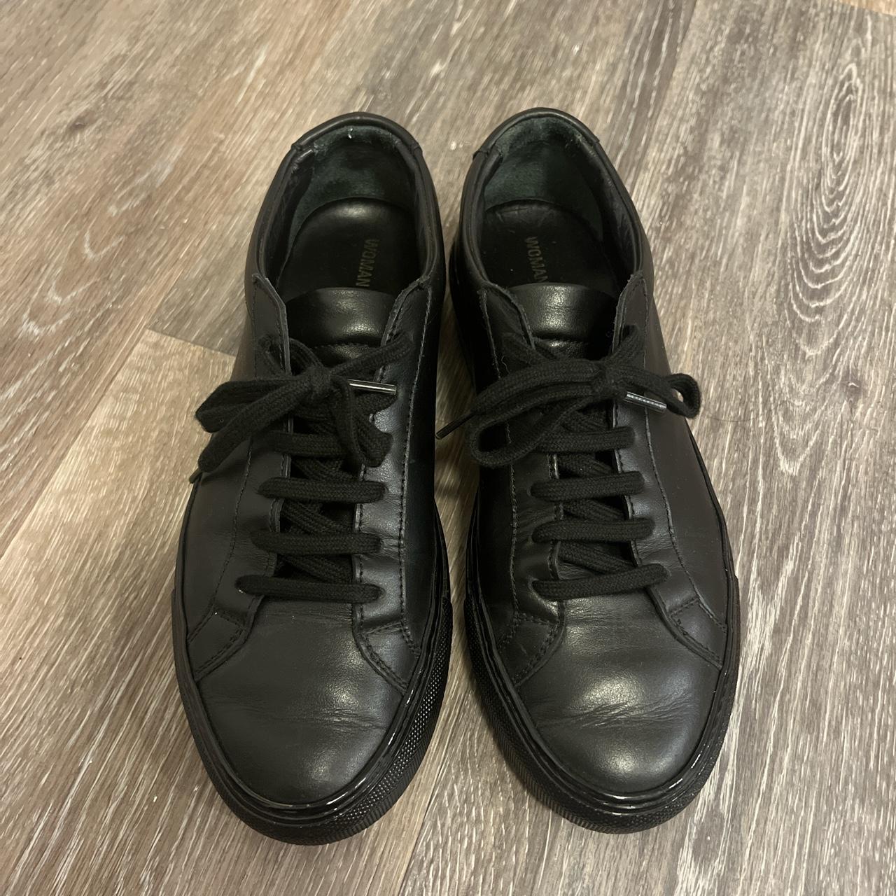 Common Projects Women's Black Trainers (2)