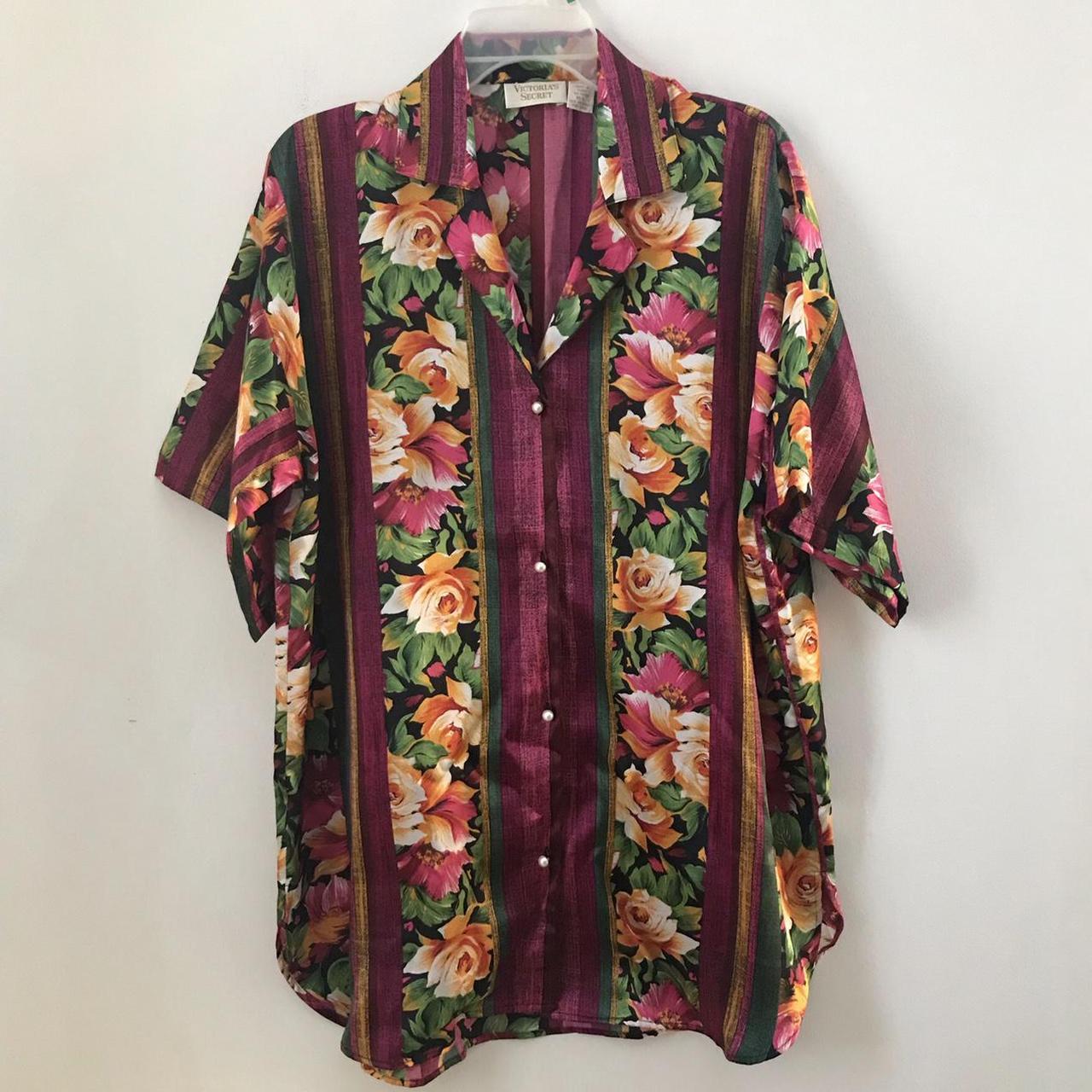 NWOT Vintage VS Gold Label Shirt, Oversized M/L,... - Depop