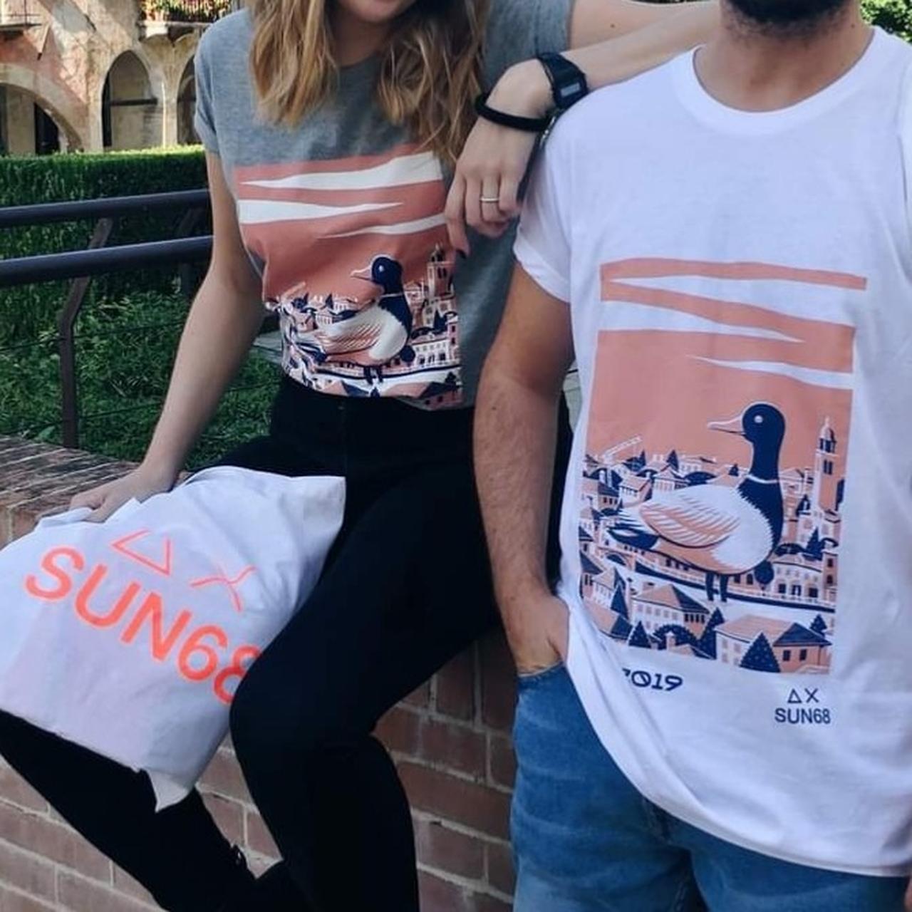 Women's T-shirt (3)