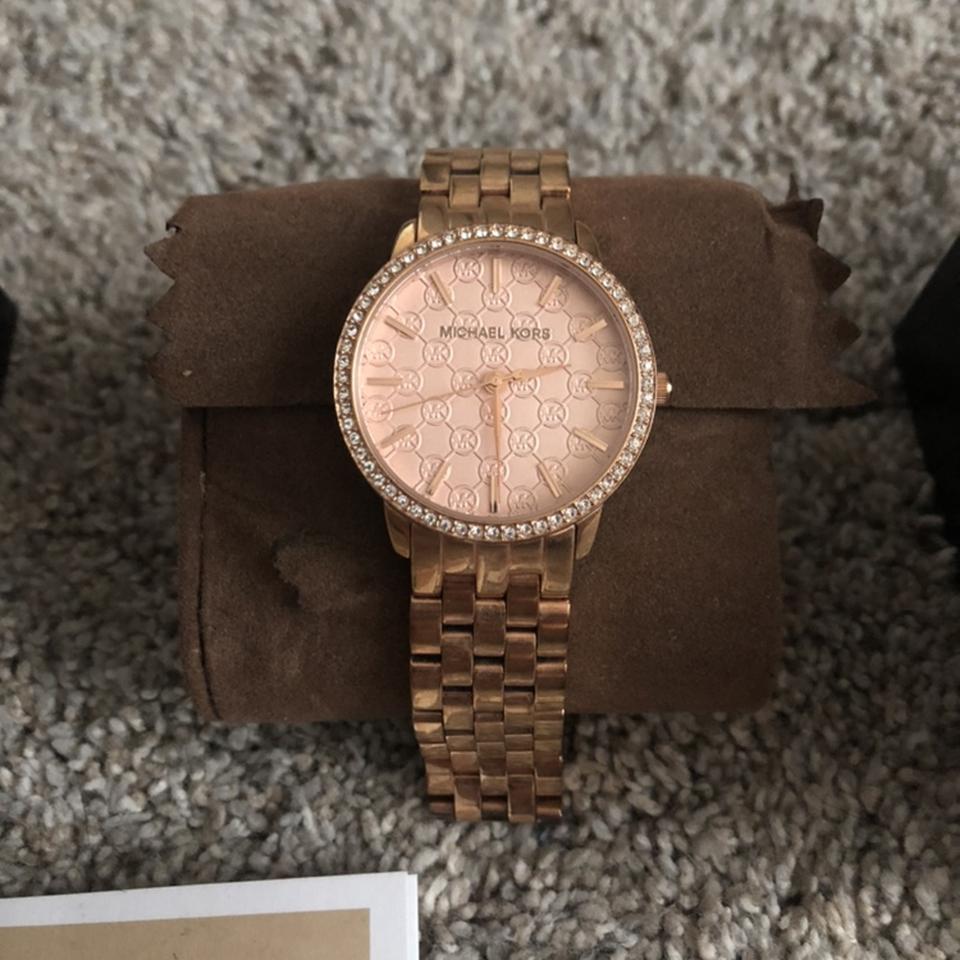 Micheal Kors rose gold MK3156 watch worn a couple. Depop