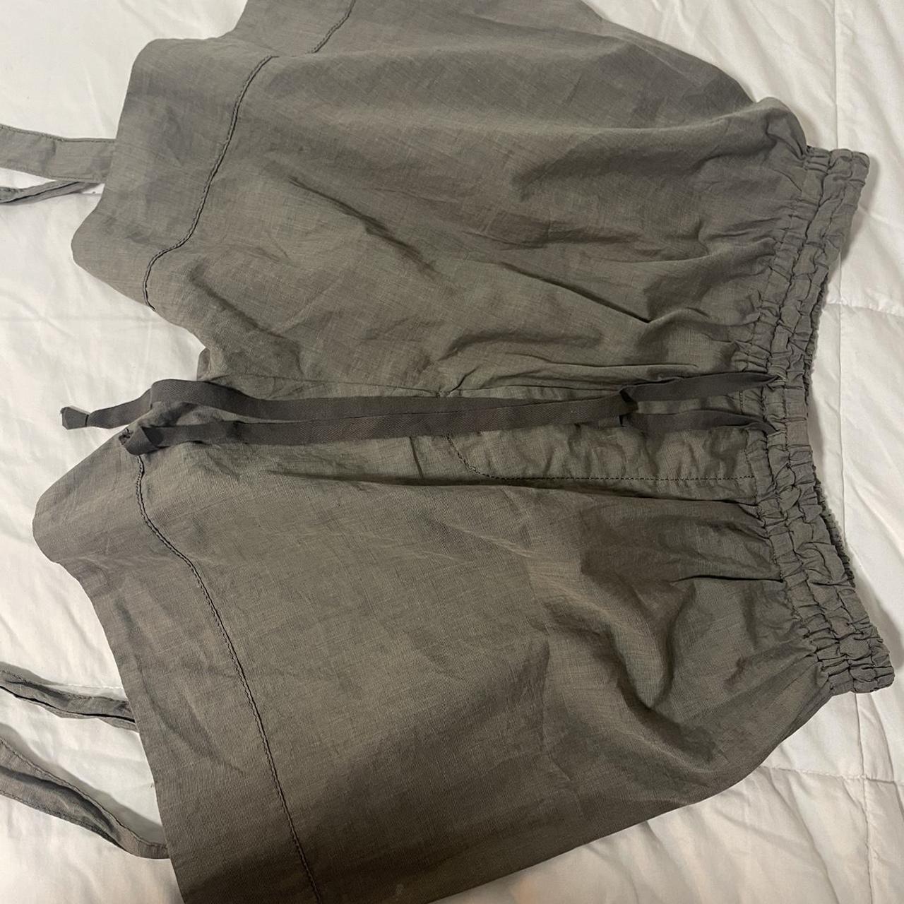 Vivienne Westwood Women's Grey and Khaki Shorts (3)