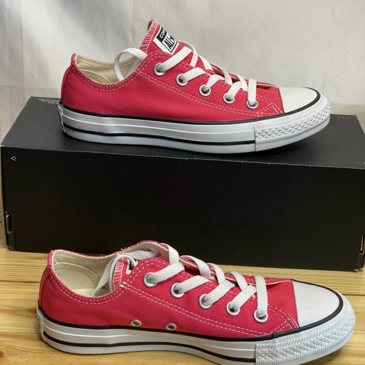 Strawberry deals jam converse