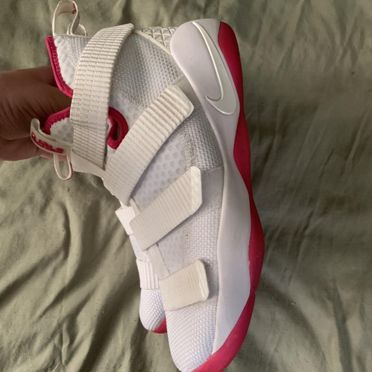 nike lebron soldier 11 pink