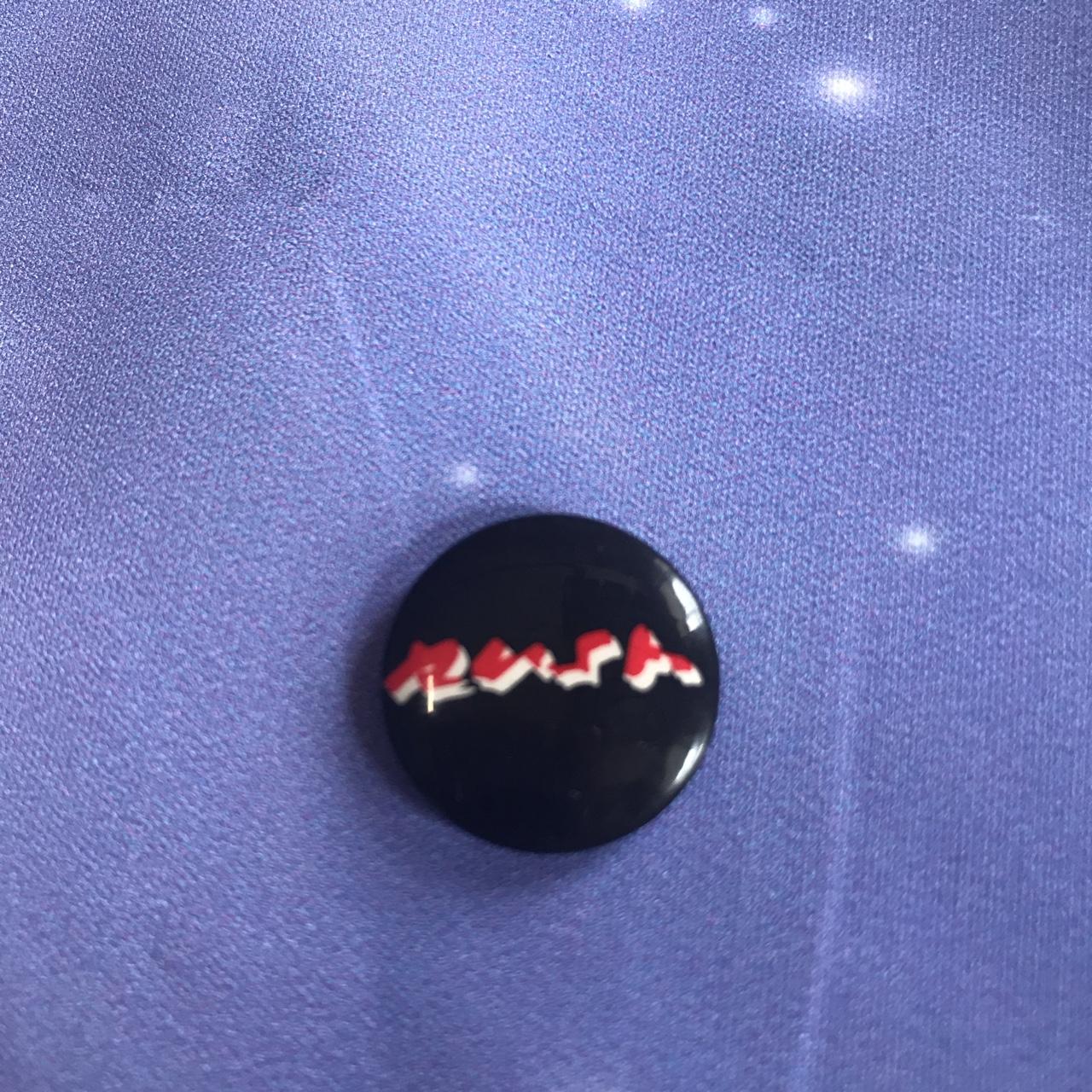 Small Black Pin 