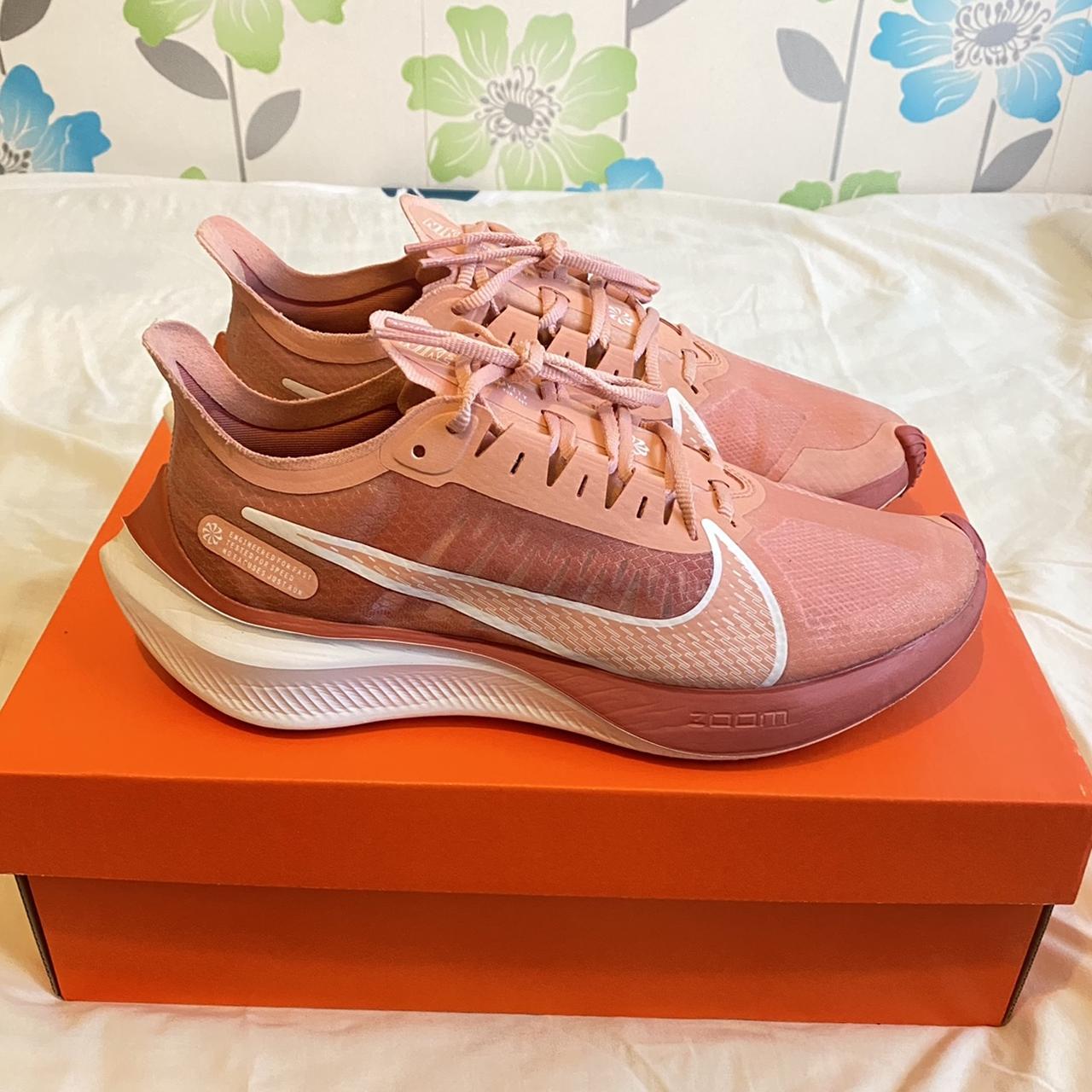 nike zoom gravity marathon