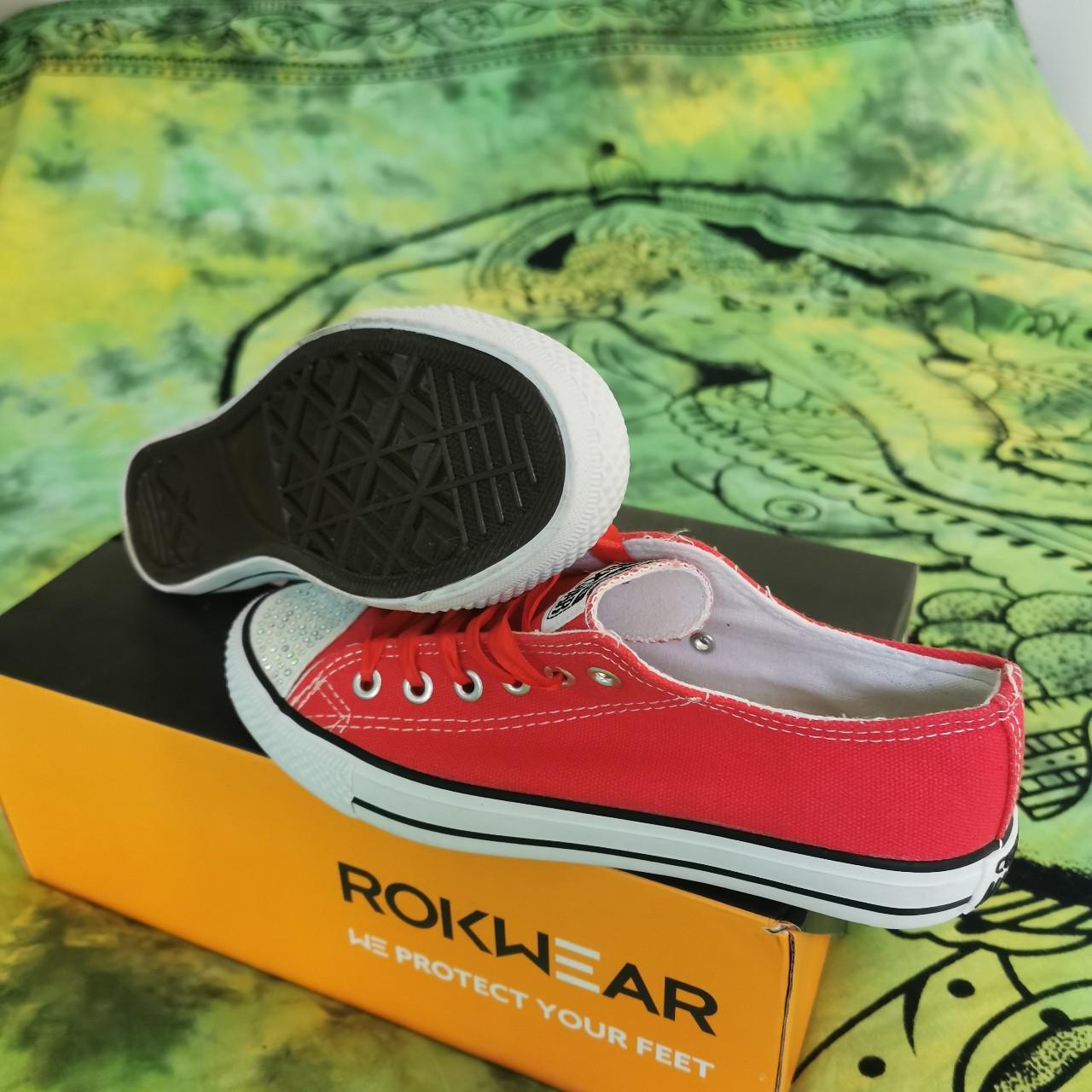 converse diamante trainers