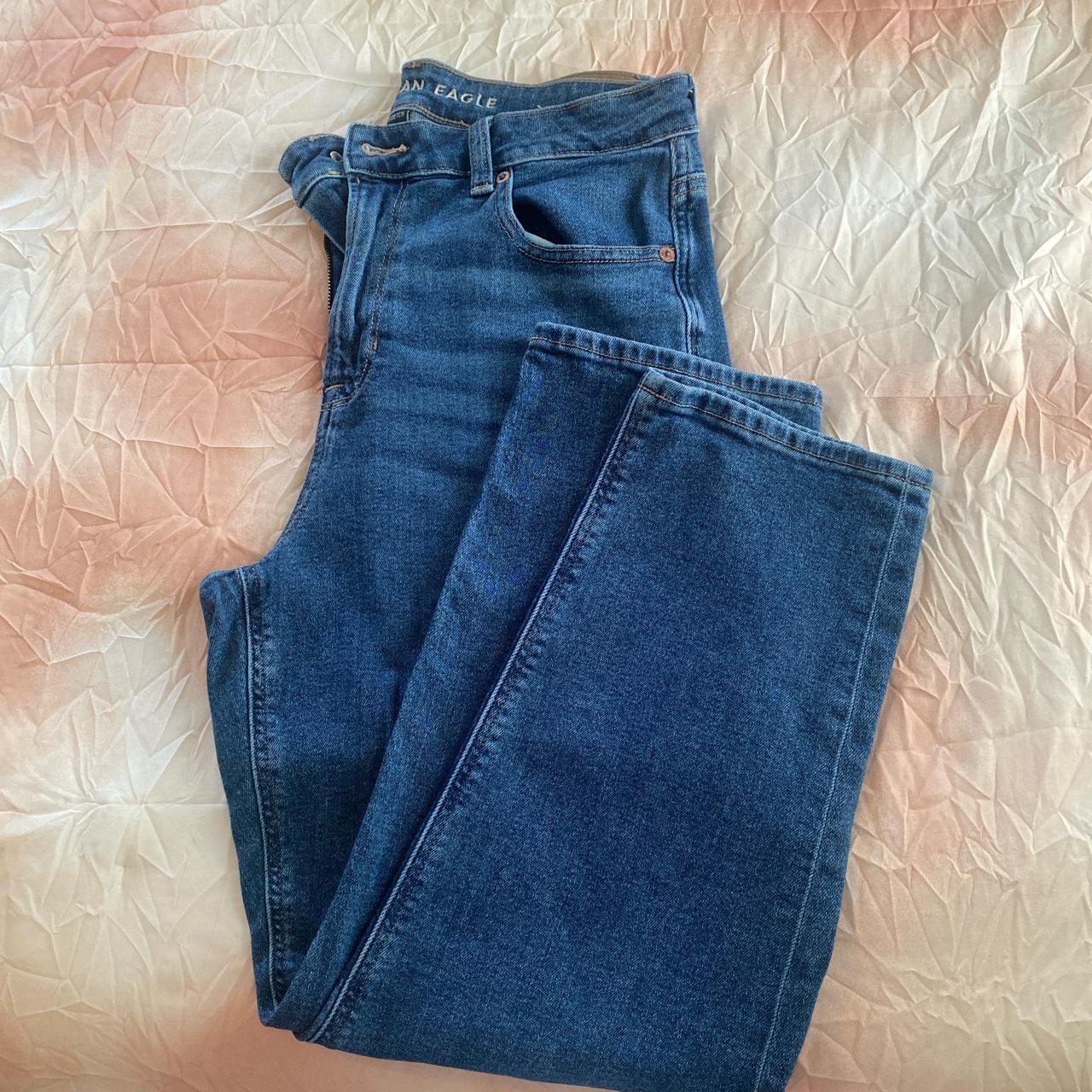 american eagle mom jeans size 10 says short but... - Depop