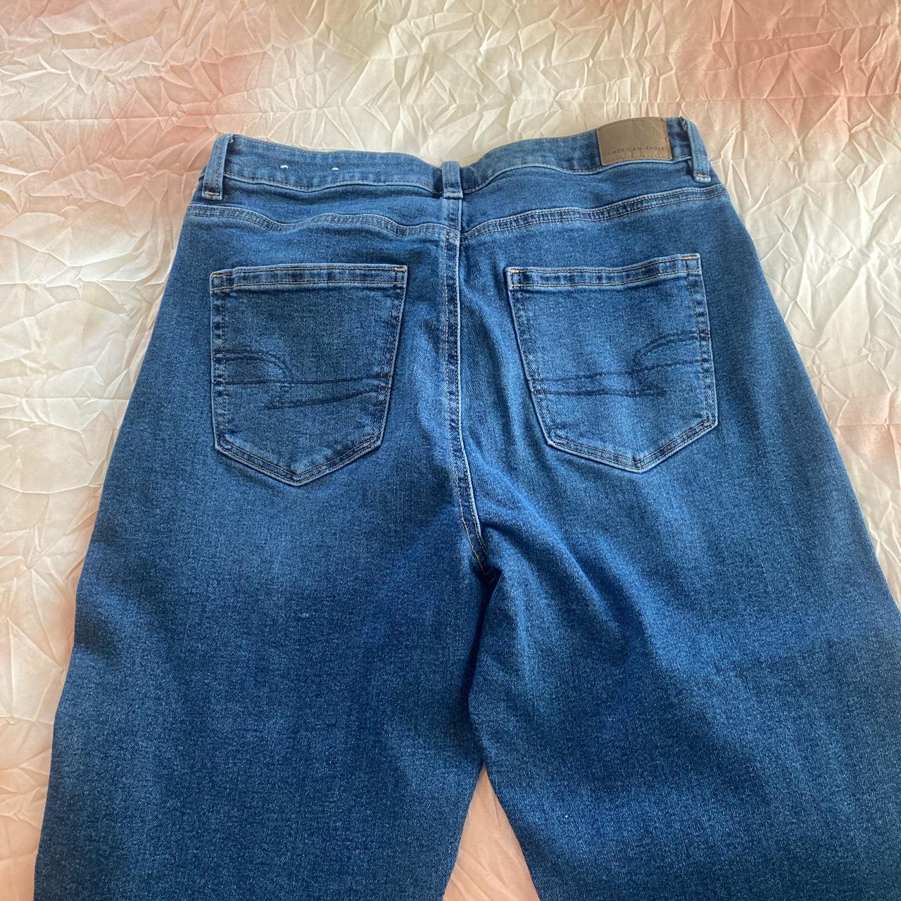 american eagle mom jeans size 10 says short but... - Depop