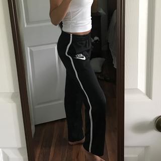 Nike joggers shop with white stripe