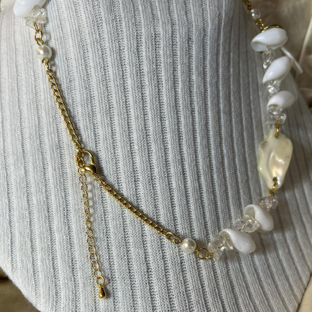 Clear Quartz, Sea Glass, Seashell & Pearl Gold... Depop