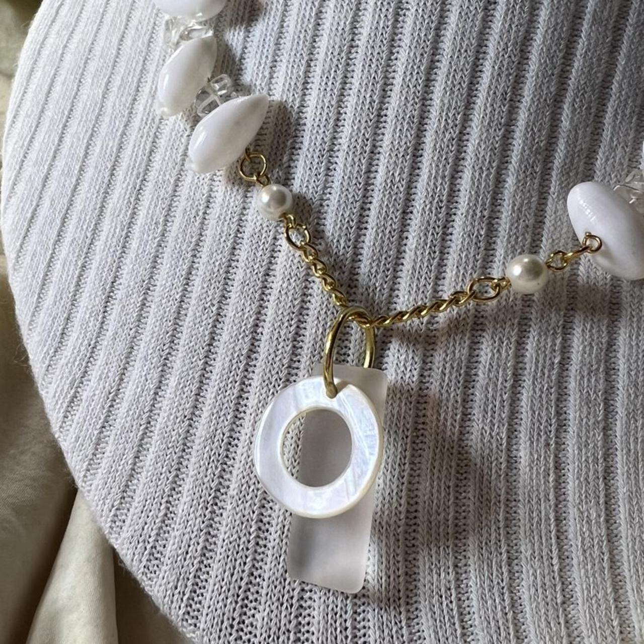Clear Quartz, Sea Glass, Seashell & Pearl Gold... Depop