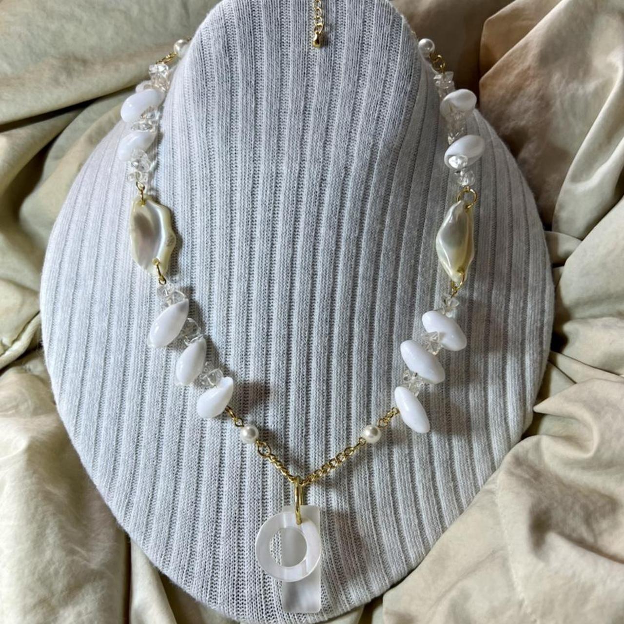 Clear Quartz, Sea Glass, Seashell & Pearl Gold... Depop