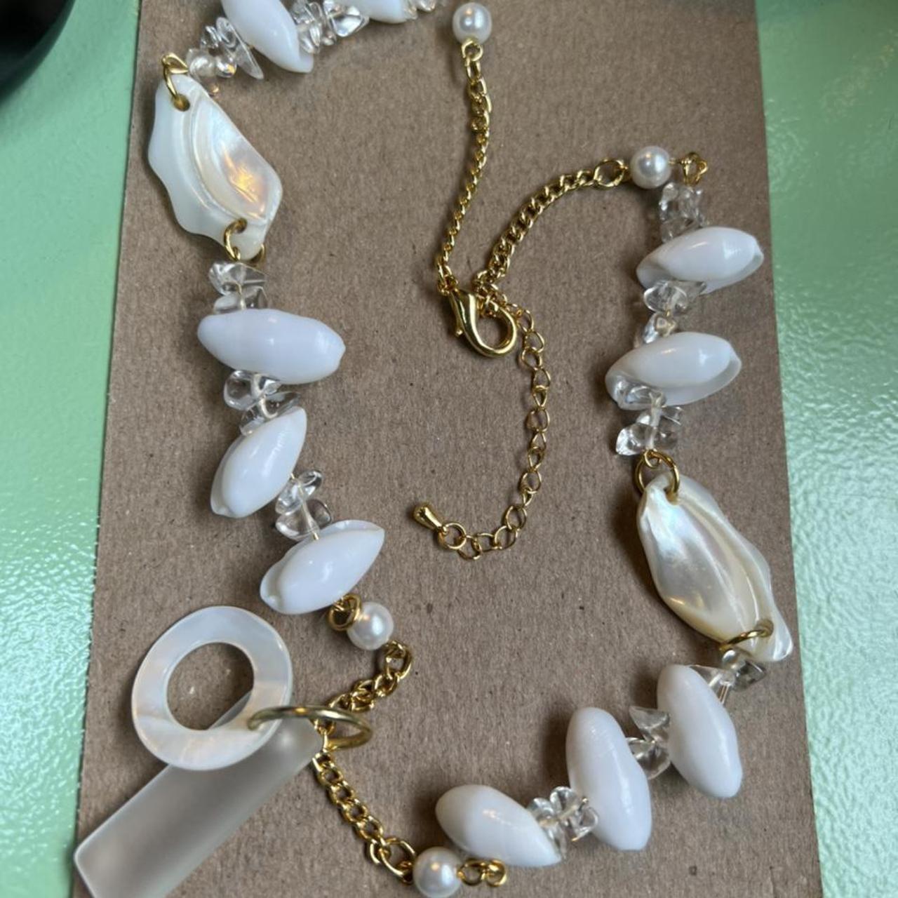 Clear Quartz, Sea Glass, Seashell & Pearl Gold... Depop