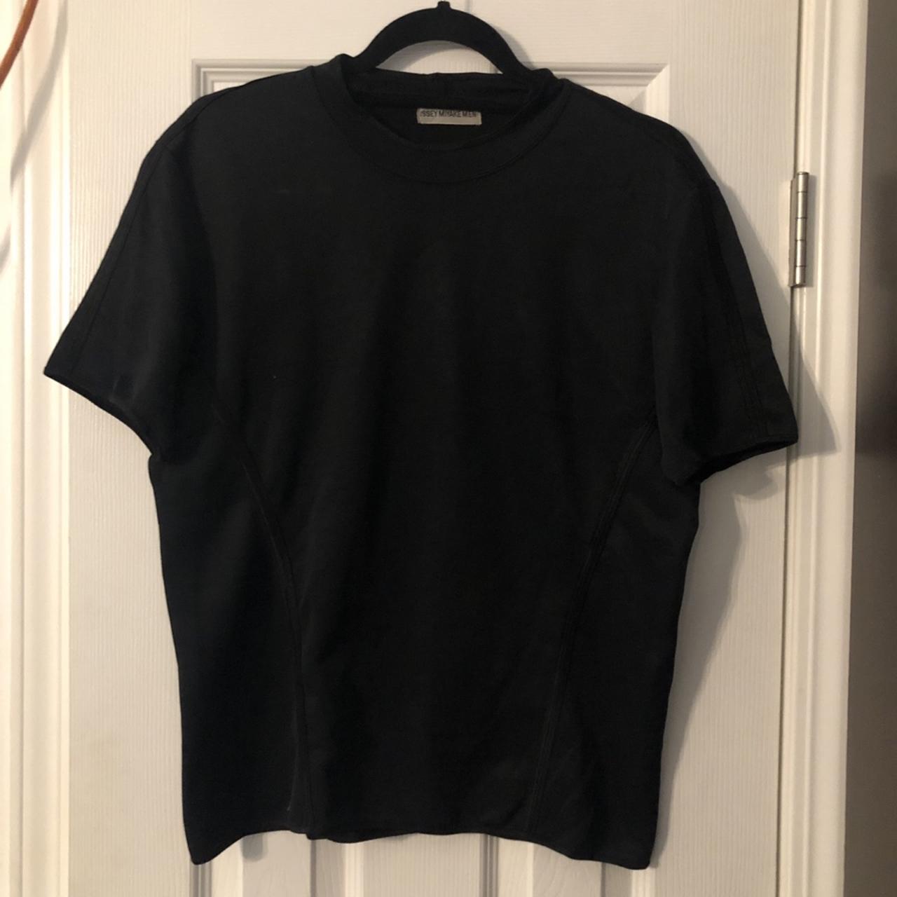 Issey Miyake Men's T-shirt 