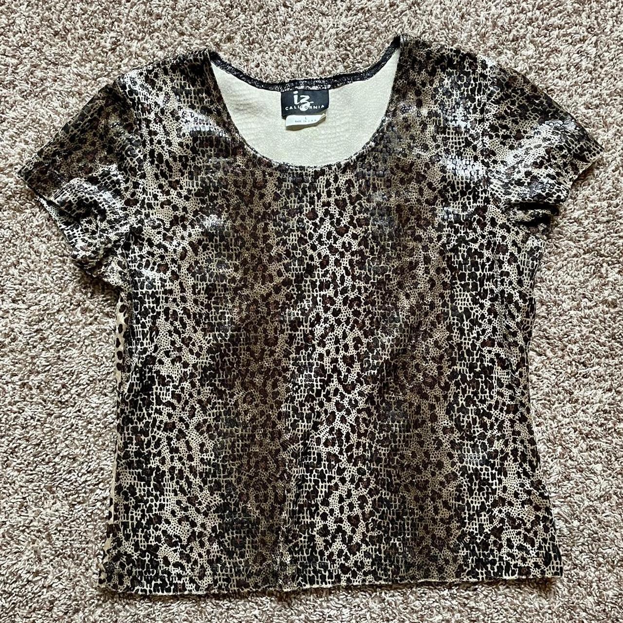 Cheetah print 90s top! ~ shipping is $5 ~ 22” in... - Depop