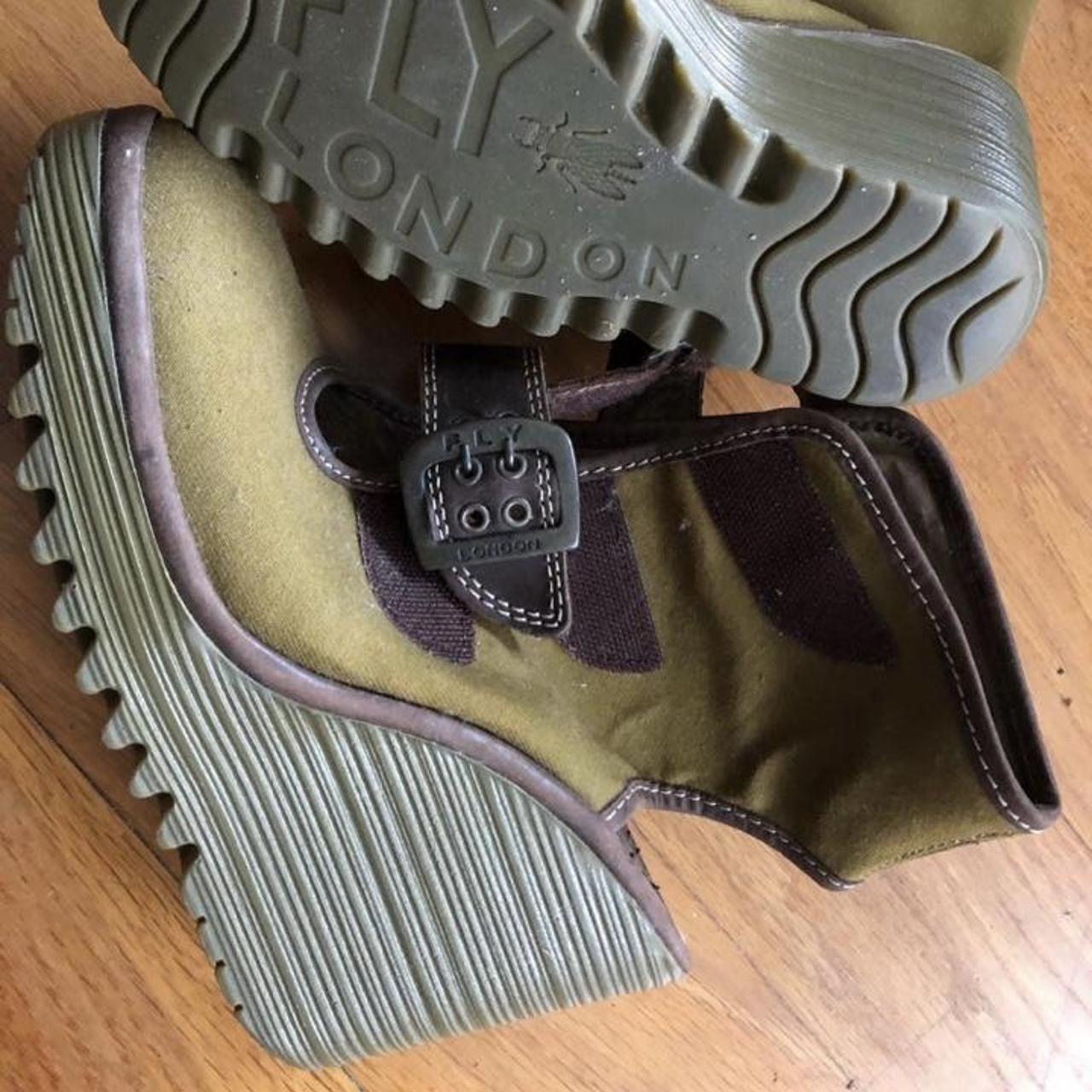 fly london closed toe sandals