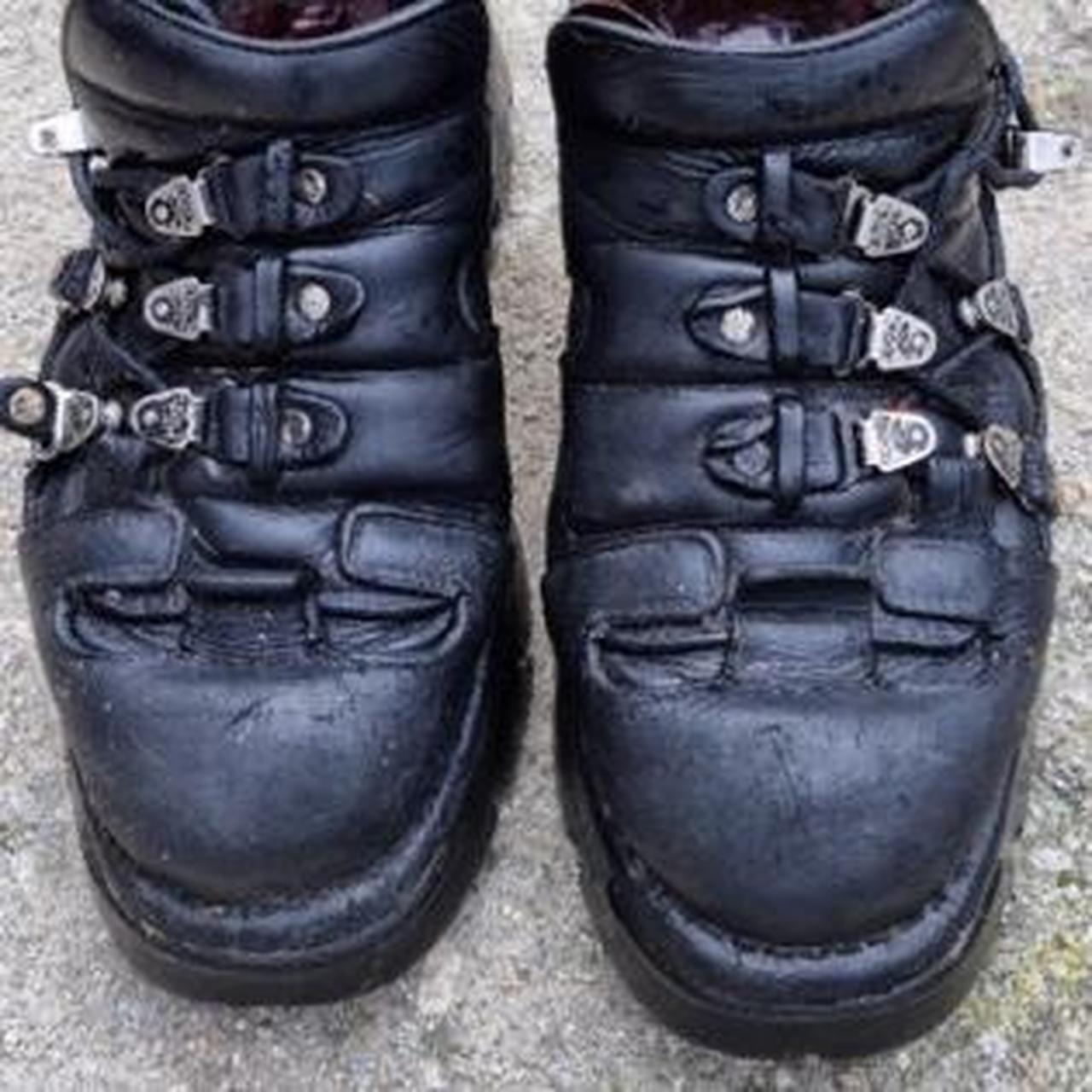 New Rock 90s boots, platform,used but in good... Depop