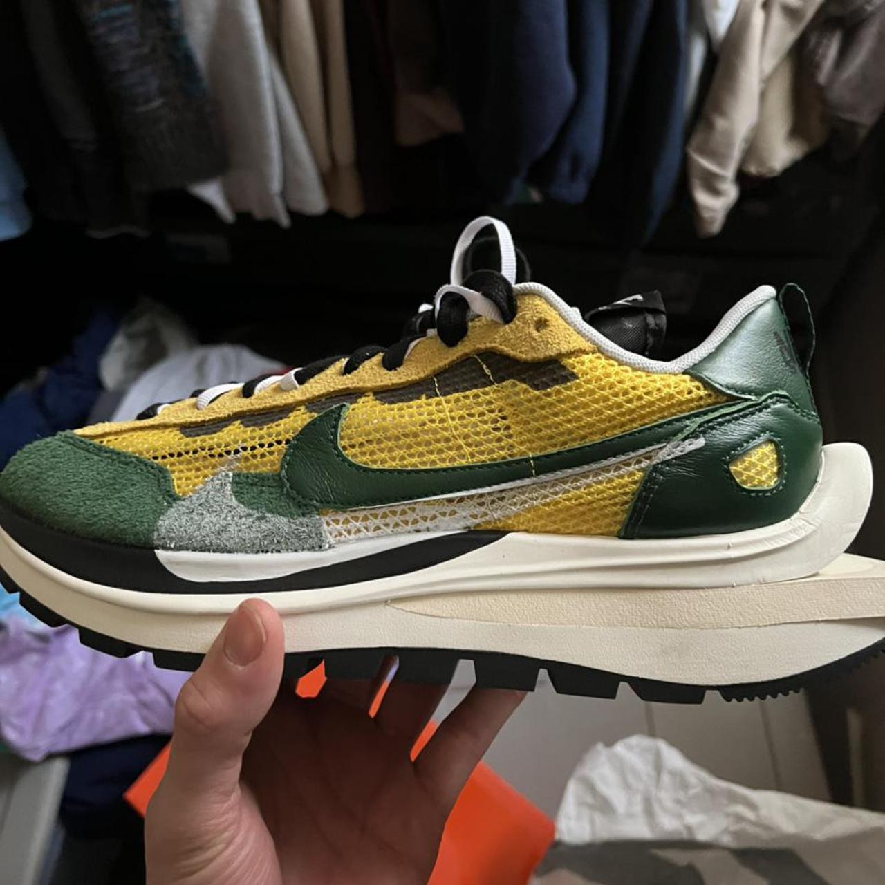 sacai x nike vaporwaffle stadium green