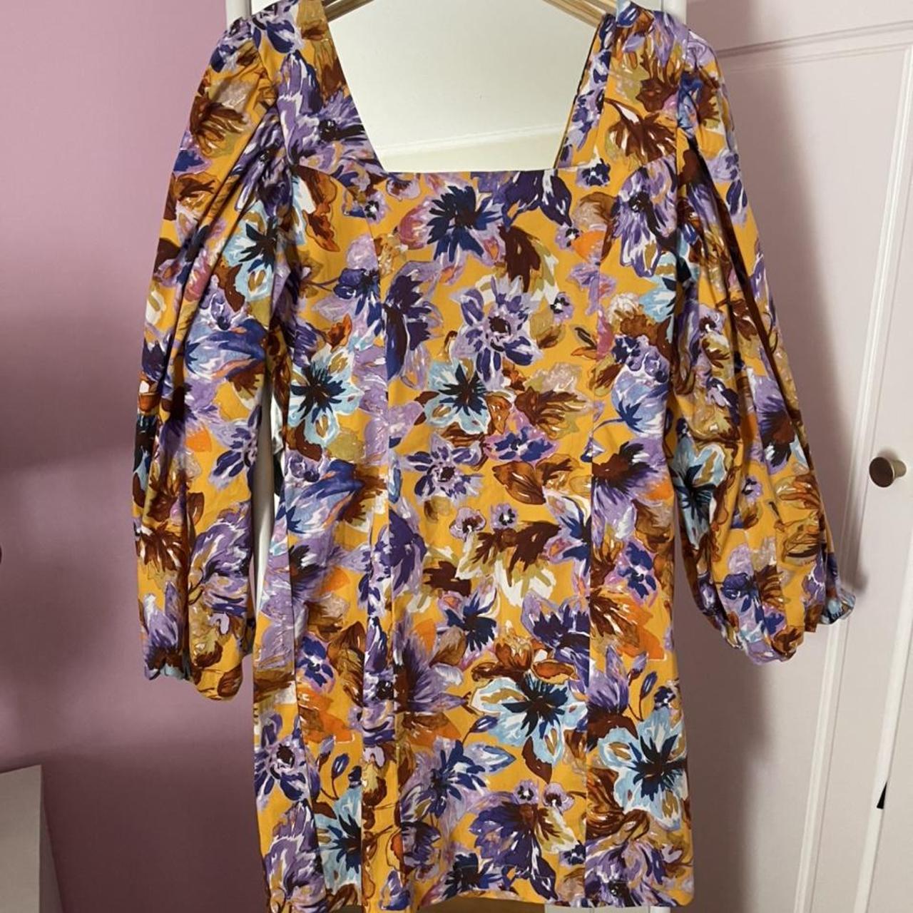 Zara floral puff sleeve dress Completely sold... - Depop