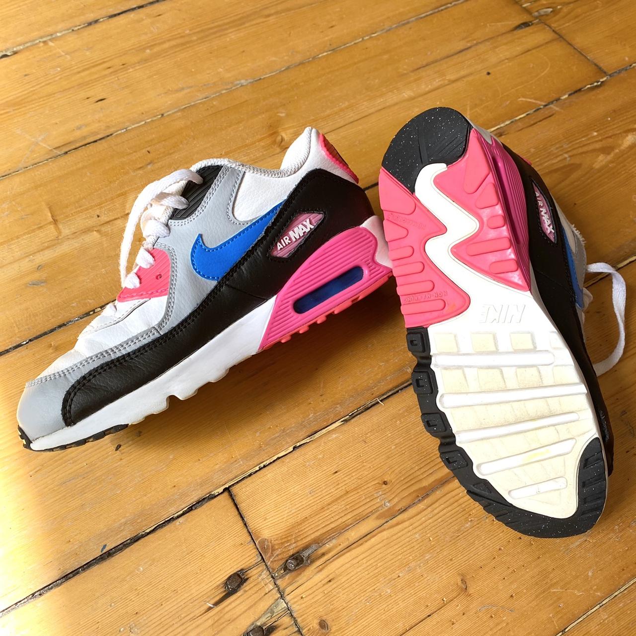 size 4 air max trainers