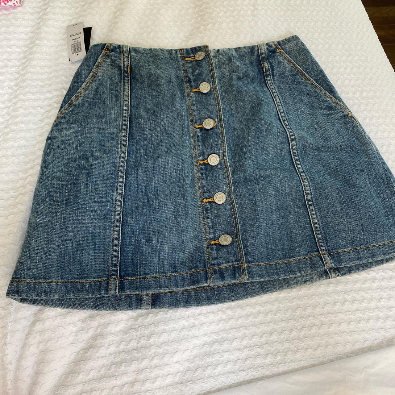 Wilfred from Aritzia cute denim skirt with buttons.... - Depop