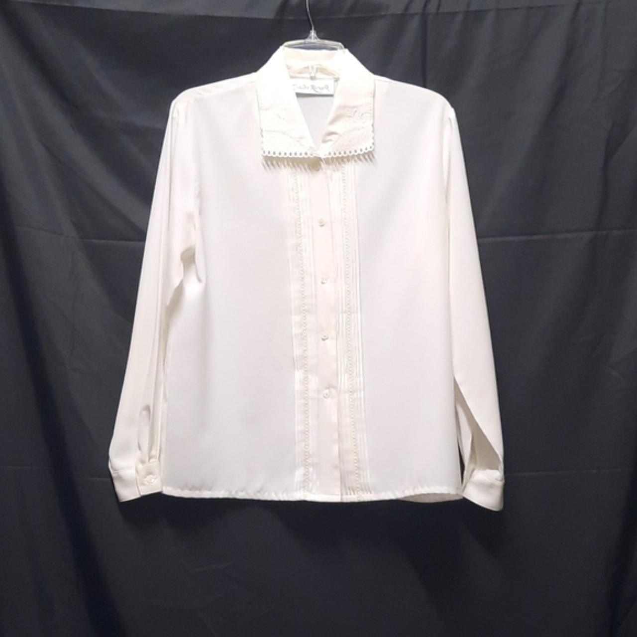 Claudia Richard Women's Cream Blouse | Depop