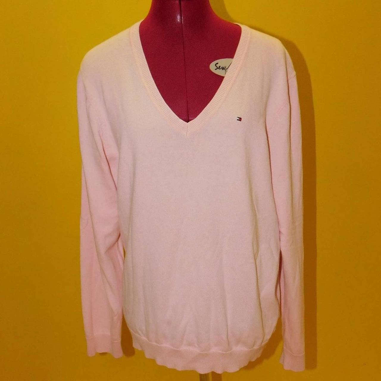 Men's Signature Tommy Hilfiger pink V-neck Depop