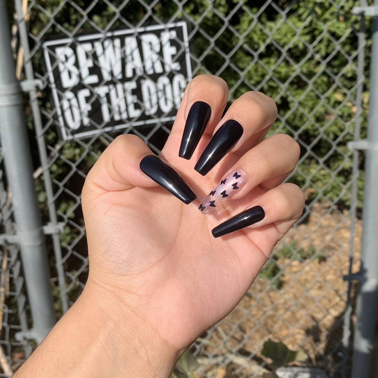 Coffin Black Nails with Elegant Inspiration