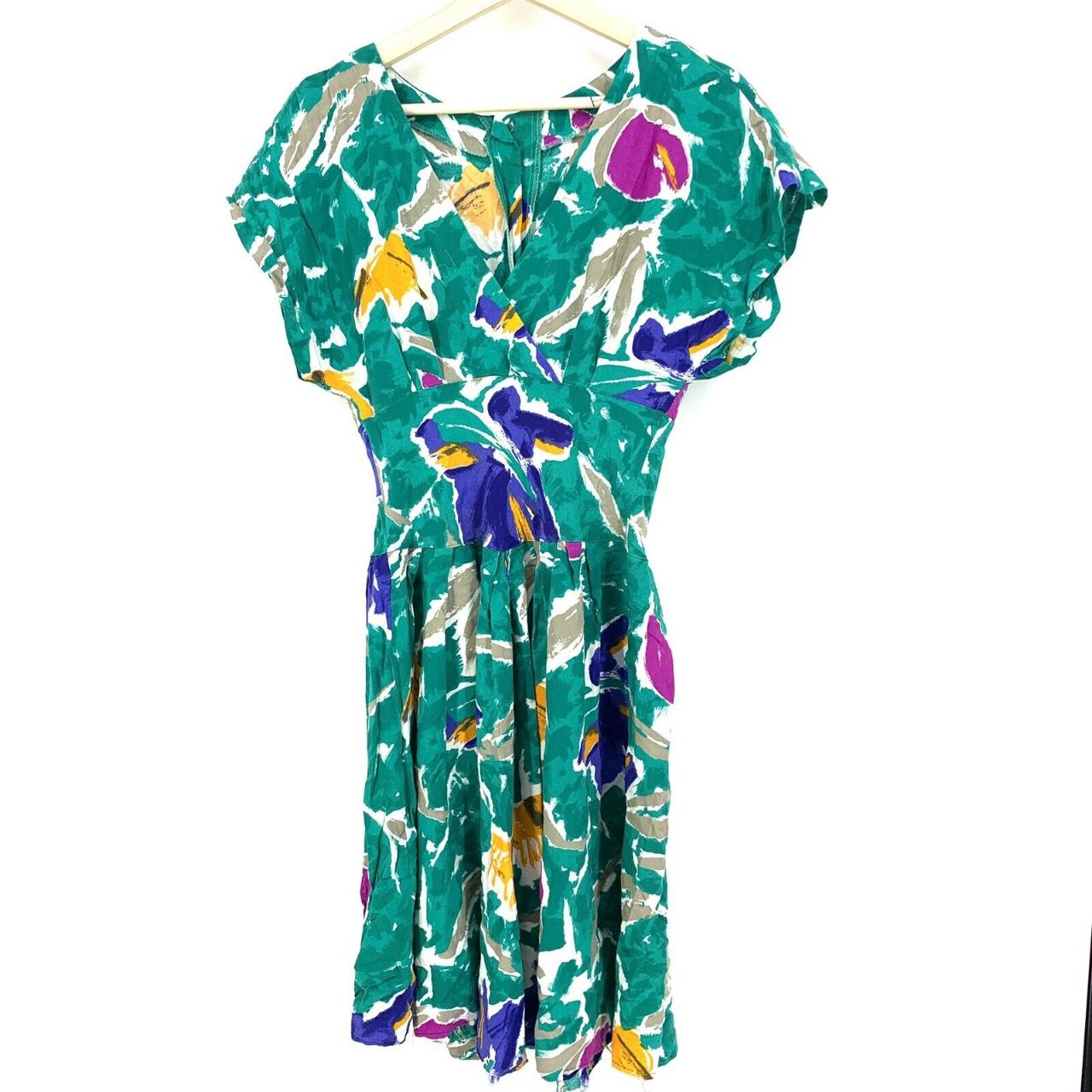 In good vintage condition. Slight imperfection. See... Depop