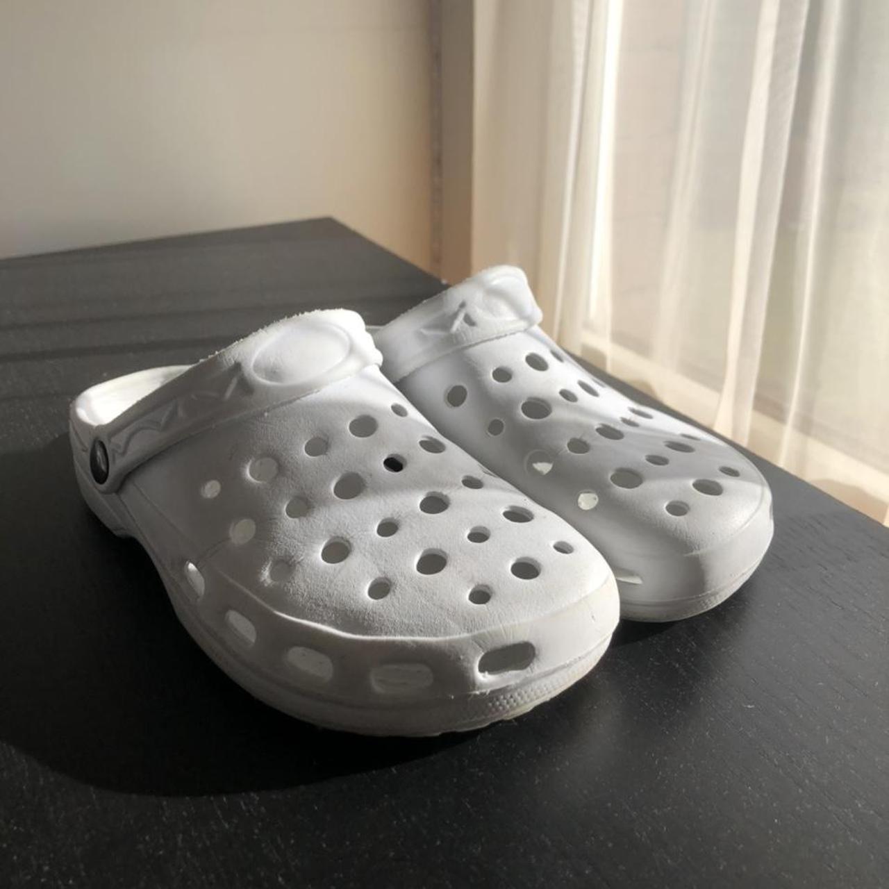 white women's crocs size 7