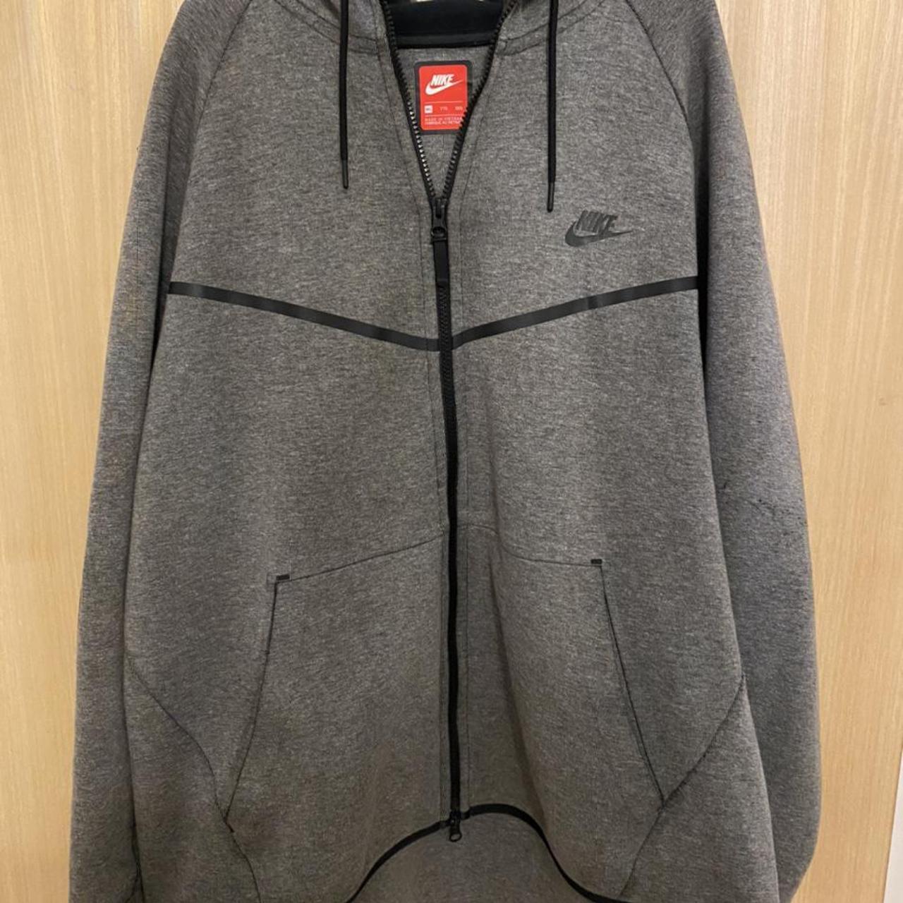 jeugd Higgins Ondergedompeld Old style Nike Tech fleece hoodie Has been worn a... - Depop