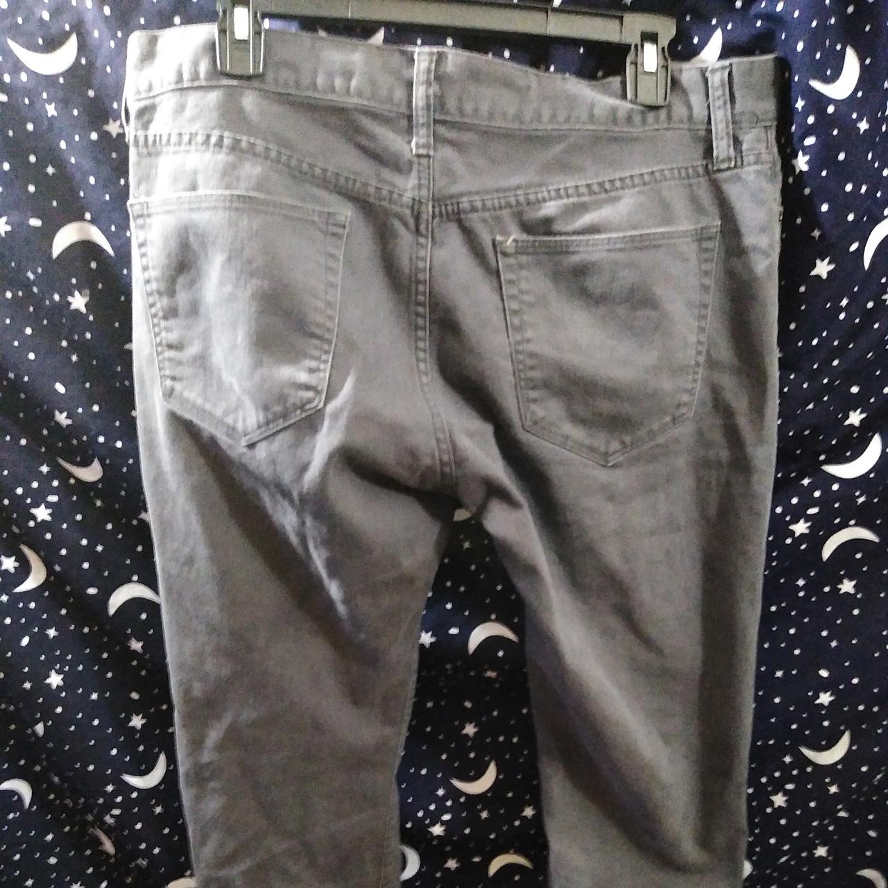 UNIQLO Men's Grey Jeans Depop