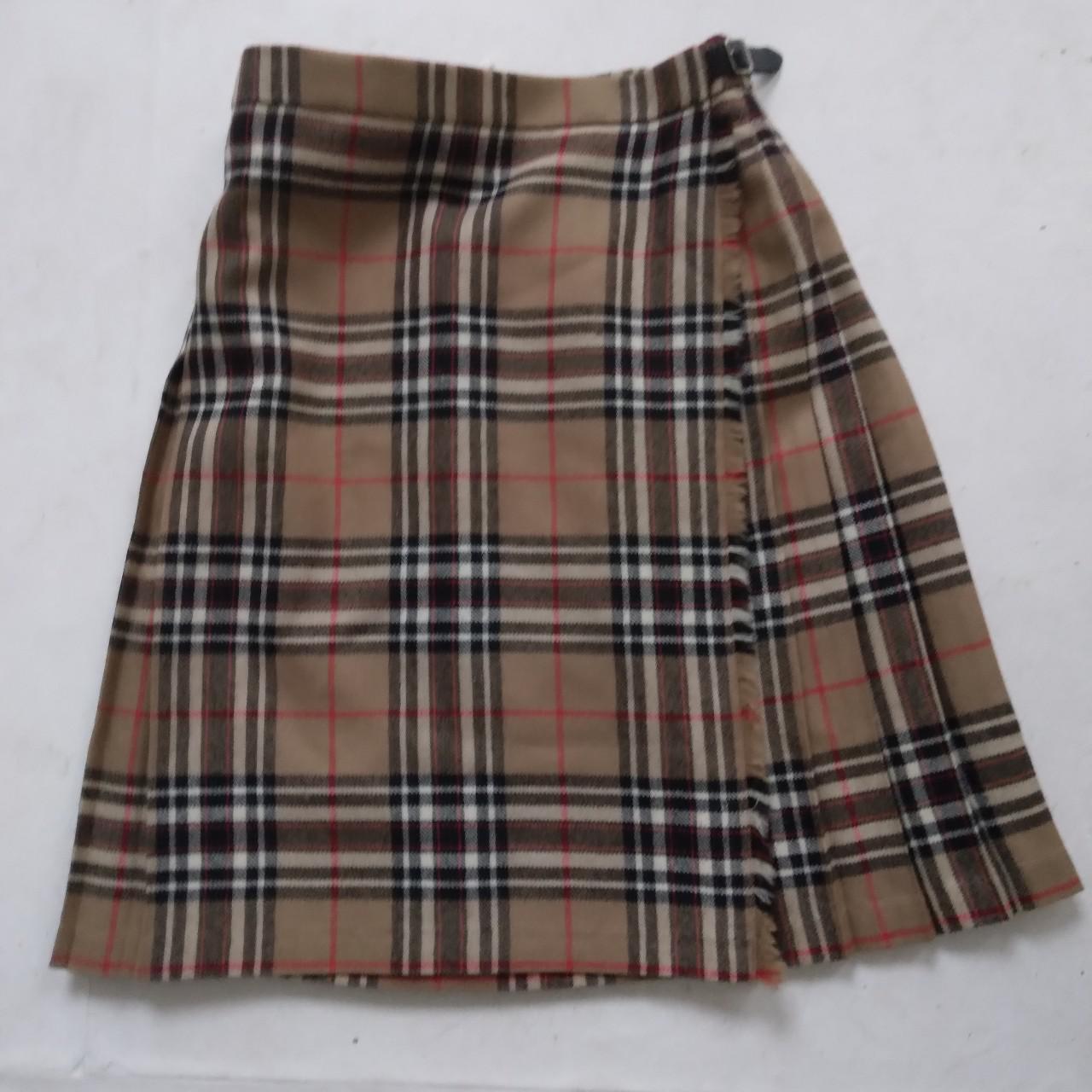 Product Image 1 - Vintage Chequered Skirt in kitchen