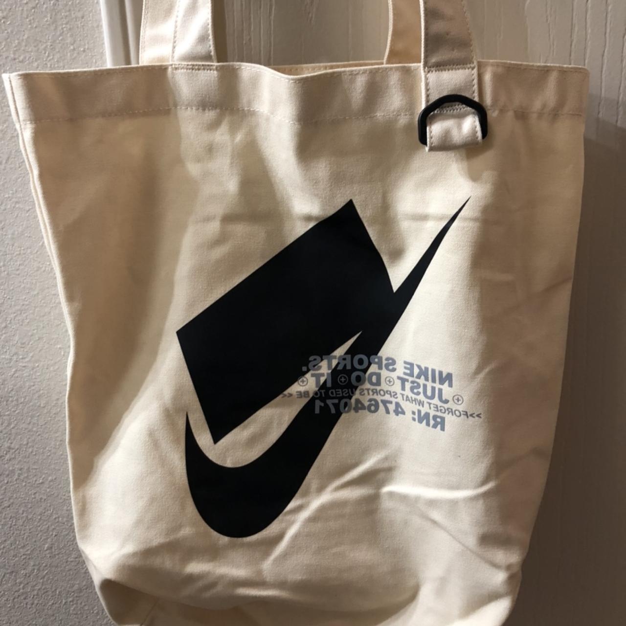Nike - Heritage Tote Bag